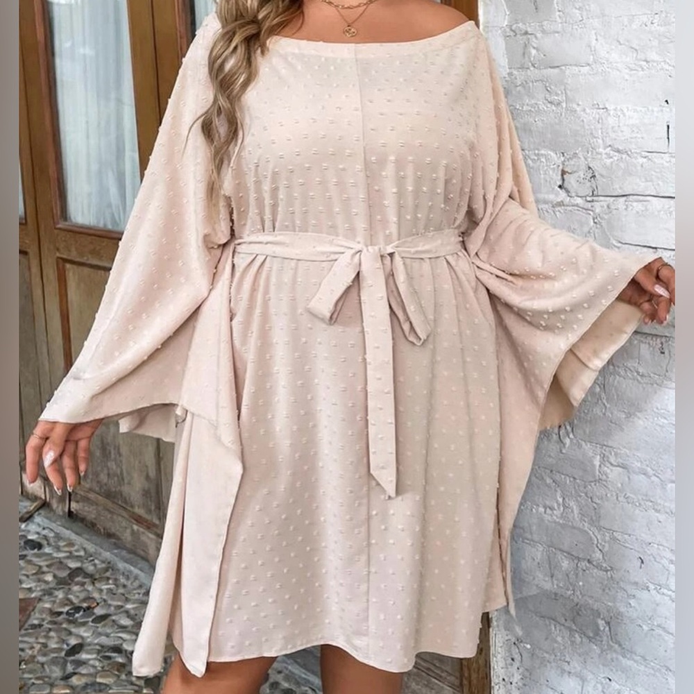 NEW 4 XL Plus Swiss Dot Trumpet Sleeve Belted Dress